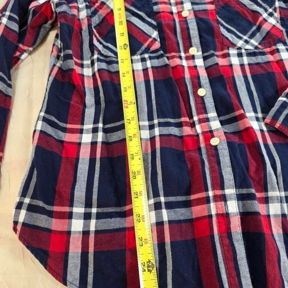Old Navy Classic Flannel Plaid Button Down Shirt Red Navy White Womens Medium - Picture 3 of 5